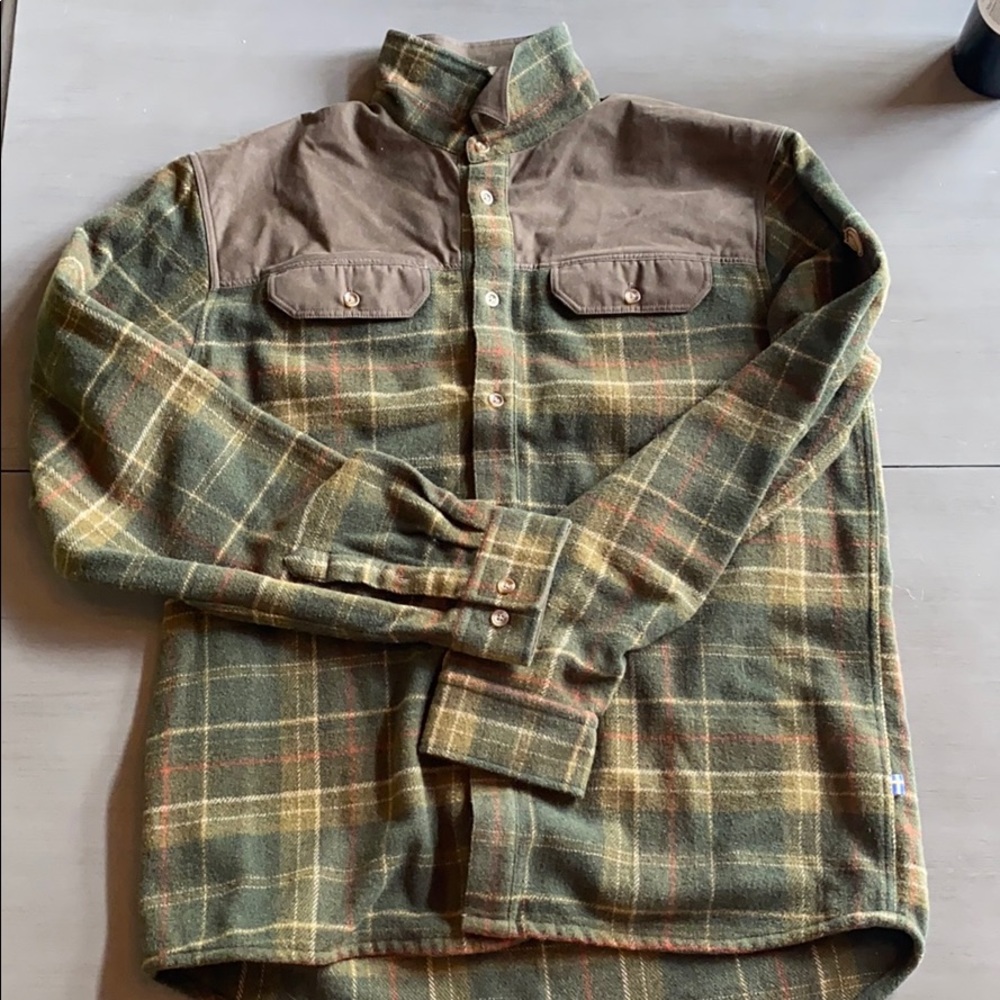 Fjall raven granit shirt/ flannel, barely used